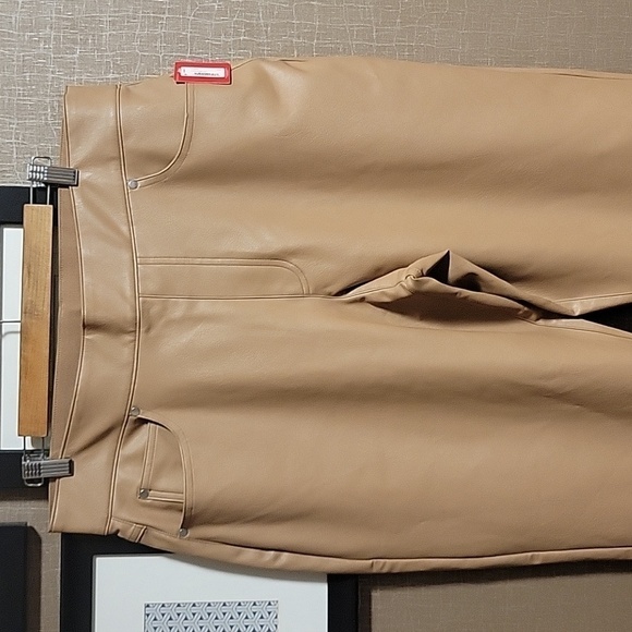 Spanx Leather Like Straight Pants - Picture 5 of 14